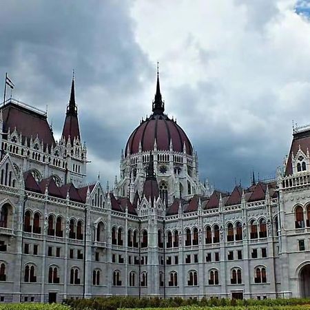 1#Parliament Sunflower Apartments Room Будапеща Екстериор снимка