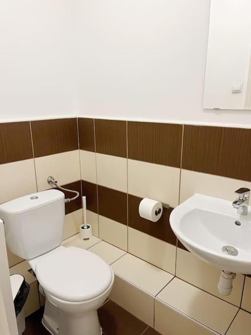 1#Parliament Sunflower Apartments Room Будапеща Екстериор снимка